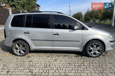 Мінівен Volkswagen Touran 2007 в 