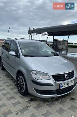 Минивэн Volkswagen Touran 2008 в Иршаве