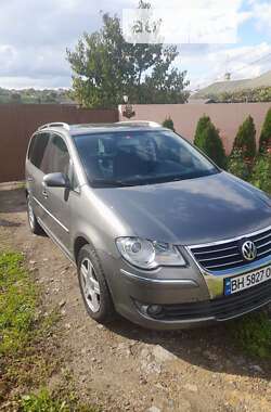 Мінівен Volkswagen Touran 2006 в Одесі