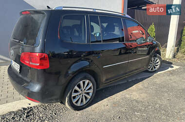 Минивэн Volkswagen Touran 2010 в Луцке