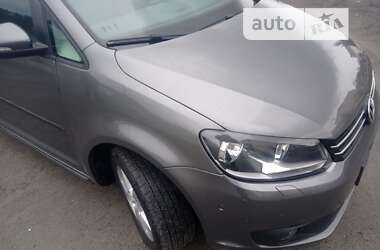 Минивэн Volkswagen Touran 2010 в Звягеле