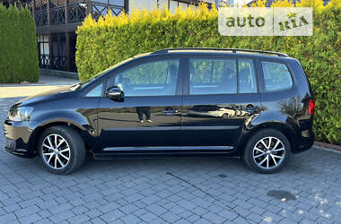 Мінівен Volkswagen Touran 2014 в Стрию