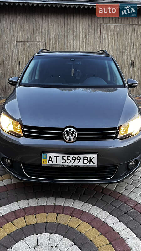 Volkswagen Touran 2015