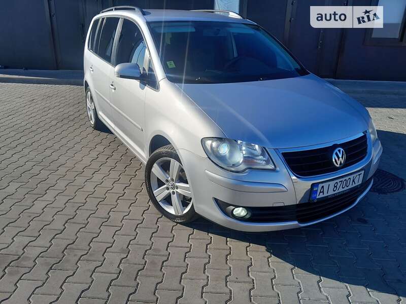 Минивэн Volkswagen Touran 2008 в Броварах