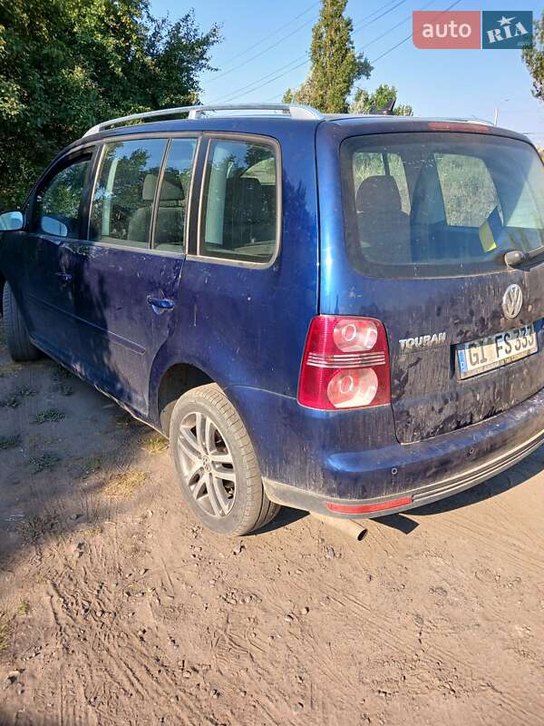 Мінівен Volkswagen Touran 2007 в Івано-Франківську