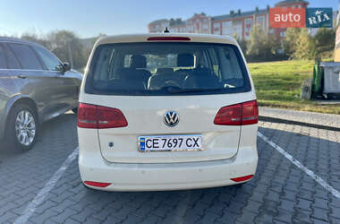 Мінівен Volkswagen Touran 2014 в Чернівцях