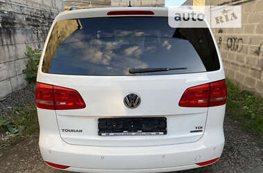 Минивэн Volkswagen Touran 2011 в Луцке