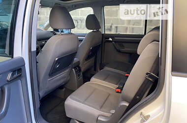 Минивэн Volkswagen Touran 2011 в Луцке