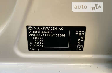 Минивэн Volkswagen Touran 2011 в Луцке