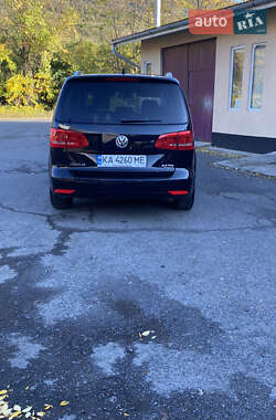 Минивэн Volkswagen Touran 2013 в Виноградове