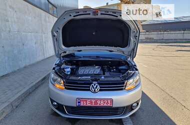 Минивэн Volkswagen Touran 2011 в Киеве