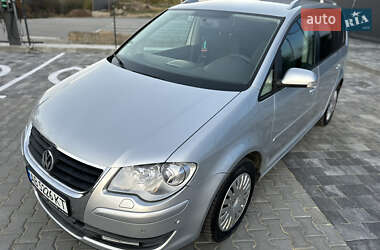 Мінівен Volkswagen Touran 2008 в Вінниці