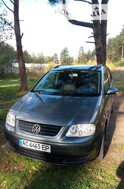 Мінівен Volkswagen Touran 2006 в Луцьку