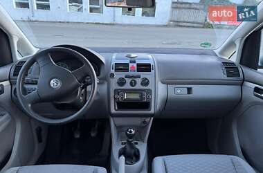 Мінівен Volkswagen Touran 2008 в Києві