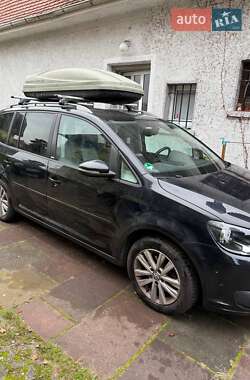 Мінівен Volkswagen Touran 2012 в Києві