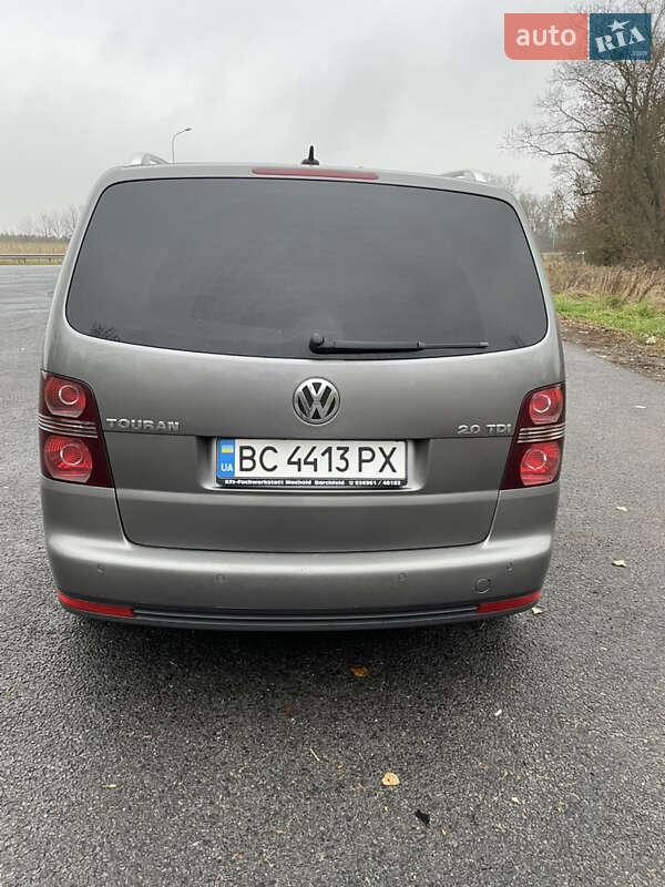 Минивэн Volkswagen Touran 2008 в Львове