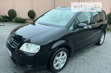 Мінівен Volkswagen Touran 2006 в Хмельницькому