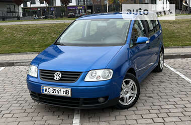 Мінівен Volkswagen Touran 2005 в Луцьку