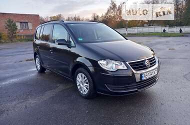 Минивэн Volkswagen Touran 2008 в Виннице