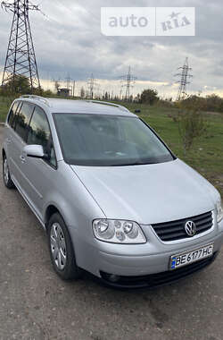 Минивэн Volkswagen Touran 2003 в Николаеве