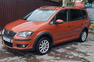 Мінівен Volkswagen Touran 2010 в Калуші