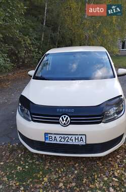 Volkswagen Touran 2011