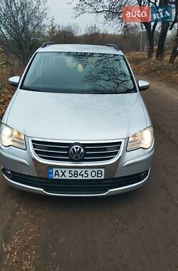 Volkswagen Touran 2010