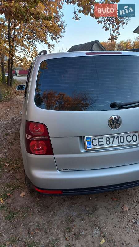 Минивэн Volkswagen Touran 2008 в Новоднестровске
