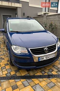 Мінівен Volkswagen Touran 2009 в Рівному