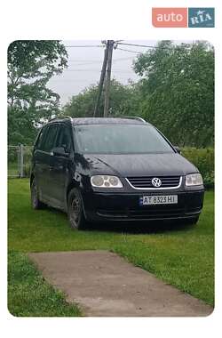 Позашляховик / Кросовер Volkswagen Touran 2004 в Львові