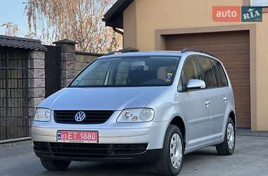 Минивэн Volkswagen Touran 2006 в Луцке