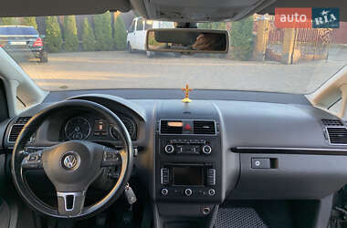 Минивэн Volkswagen Touran 2010 в Кагарлыке