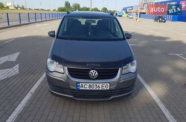 Мінівен Volkswagen Touran 2009 в Нововолинську