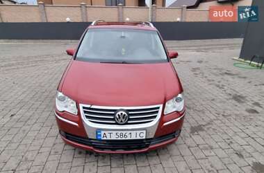 Минивэн Volkswagen Touran 2007 в 