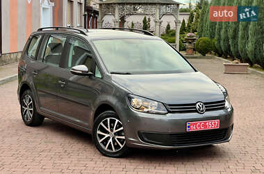 Мінівен Volkswagen Touran 2014 в Стрию