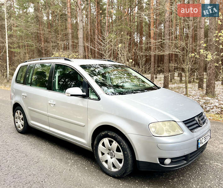 Минивэн Volkswagen Touran 2004 в Ковеле