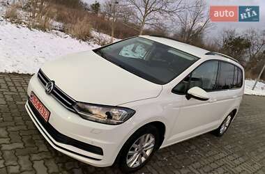 Микровэн Volkswagen Touran 2017 в Стрые