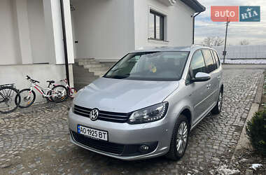 Мінівен Volkswagen Touran 2013 в Іршаві