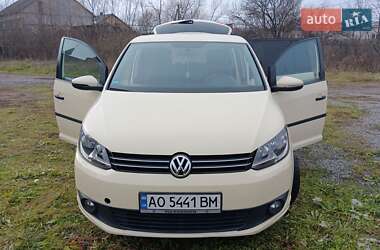 Минивэн Volkswagen Touran 2014 в Иршаве