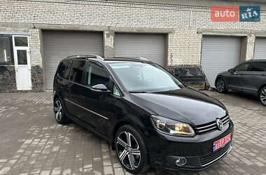 Минивэн Volkswagen Touran 2011 в Киеве