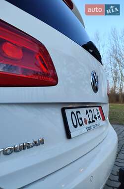 Минивэн Volkswagen Touran 2012 в Черновцах