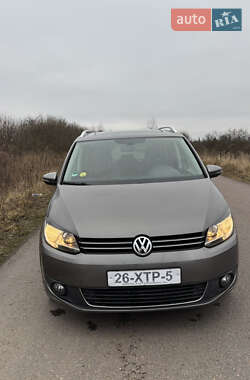 Минивэн Volkswagen Touran 2011 в Стрые