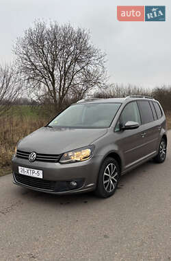 Volkswagen Touran 2011