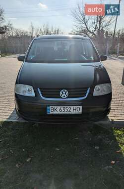 Мінівен Volkswagen Touran 2003 в Тиврову