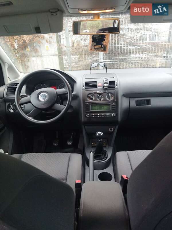 Минивэн Volkswagen Touran 2003 в Луцке