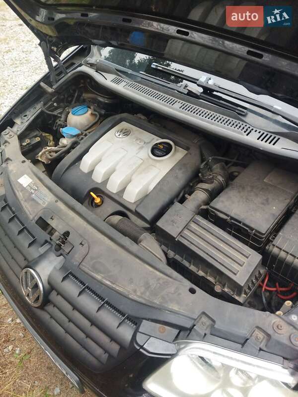 Минивэн Volkswagen Touran 2003 в Луцке