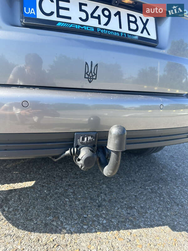 Минивэн Volkswagen Touran 2007 в Черновцах