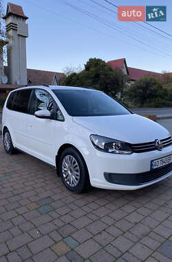 Минивэн Volkswagen Touran 2012 в Делятине