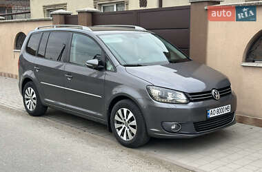 Минивэн Volkswagen Touran 2011 в Виноградове