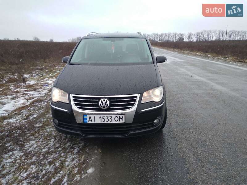 Минивэн Volkswagen Touran 2007 в Гостомеле